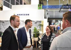 Pieter Ammerlaan and Stephan Kruithof of Havecon talking to visitors.